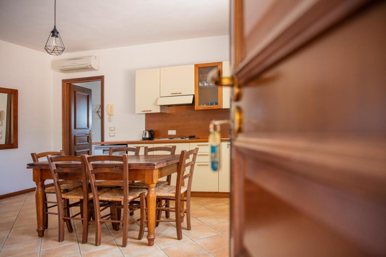 Villa Santa Caterina Манерба дел Гарда Екстериор снимка