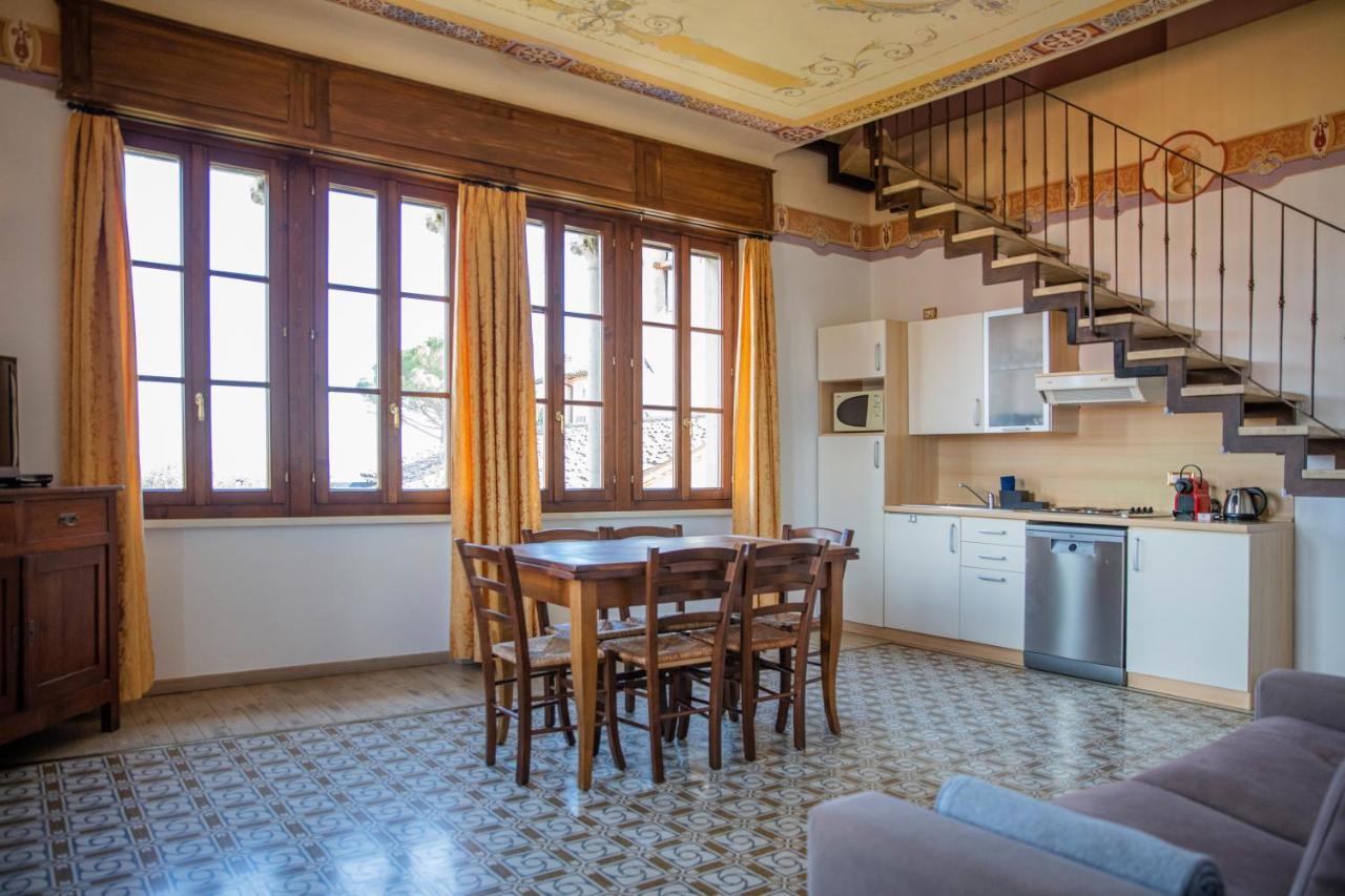Villa Santa Caterina Манерба дел Гарда Екстериор снимка